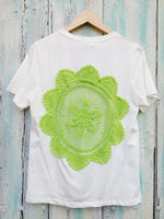 Cargar imagen en el visor de la galería, Camiseta Ganchillo Verde Manzana
