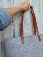 Cargar imagen en el visor de la galería, Bolso Winter Gris
