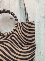 Cargar imagen en el visor de la galería, Bolso Hada Zebra
