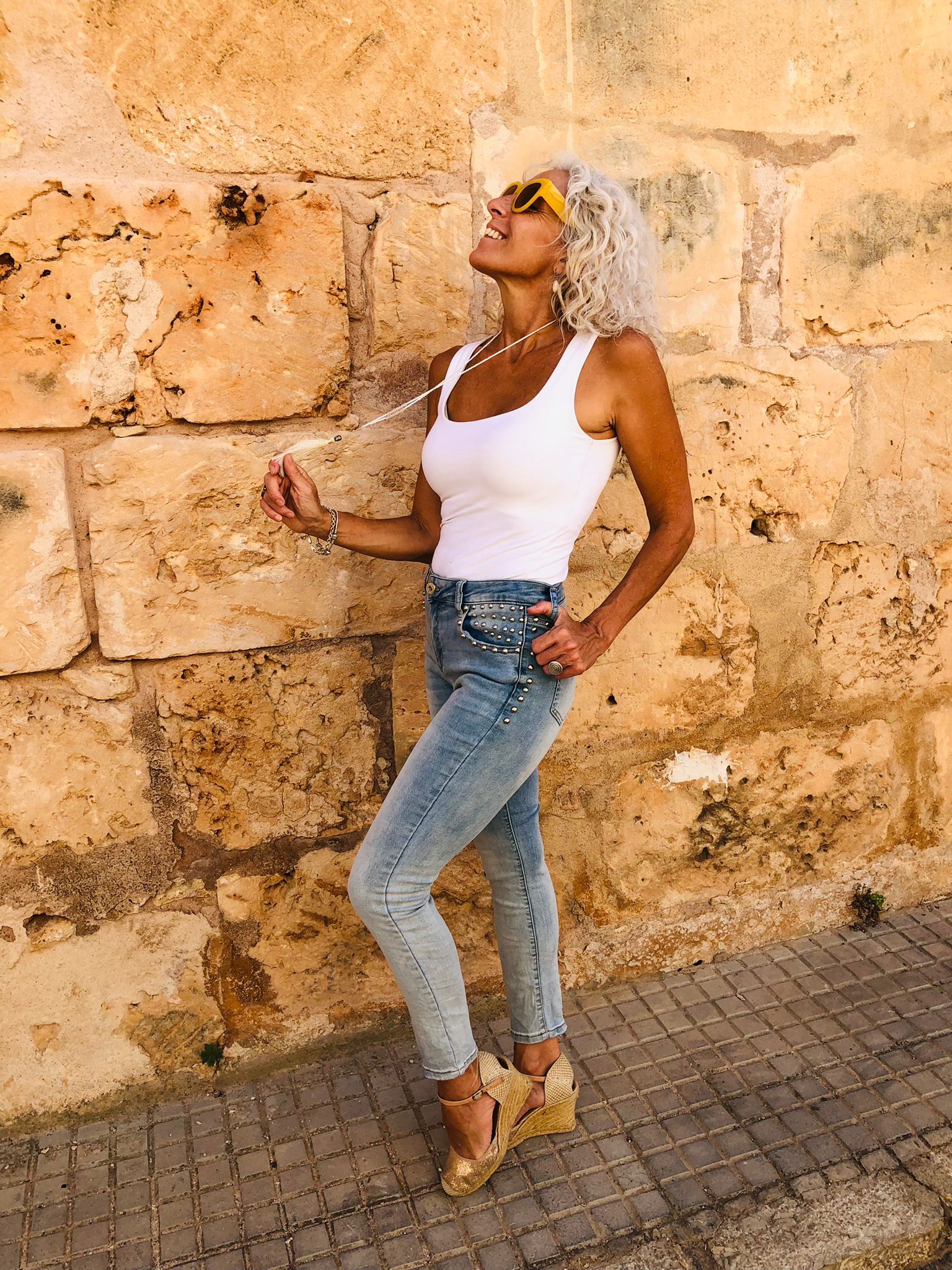 Pantalón Vaquero con Tachas