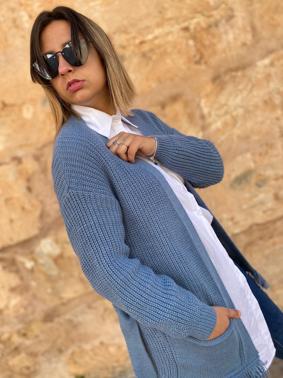 Rebecca Azul