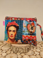 Cargar imagen en el visor de la galería, Sobre FRIDA Azul

