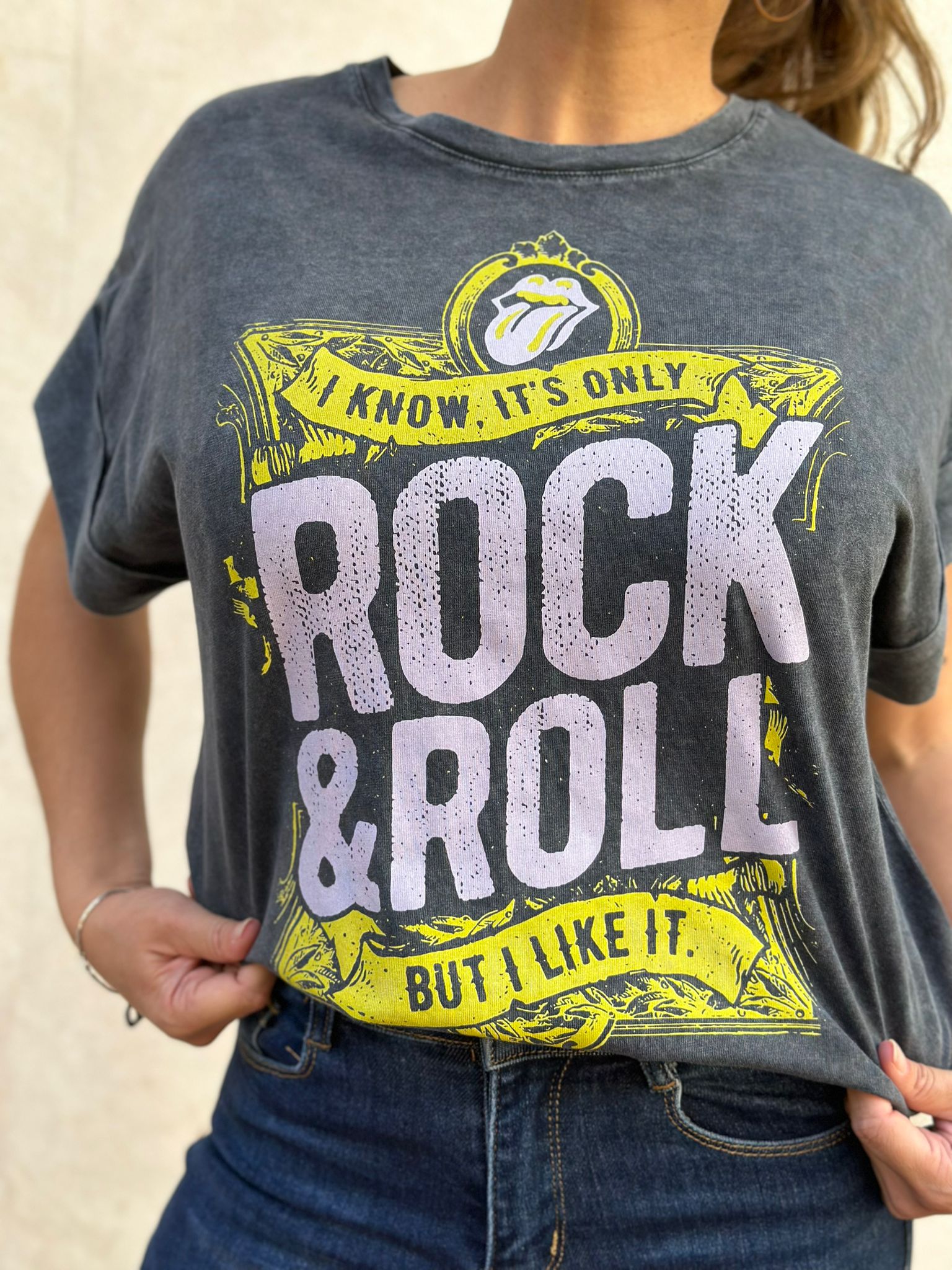 Camiseta Rock Lengua Lila